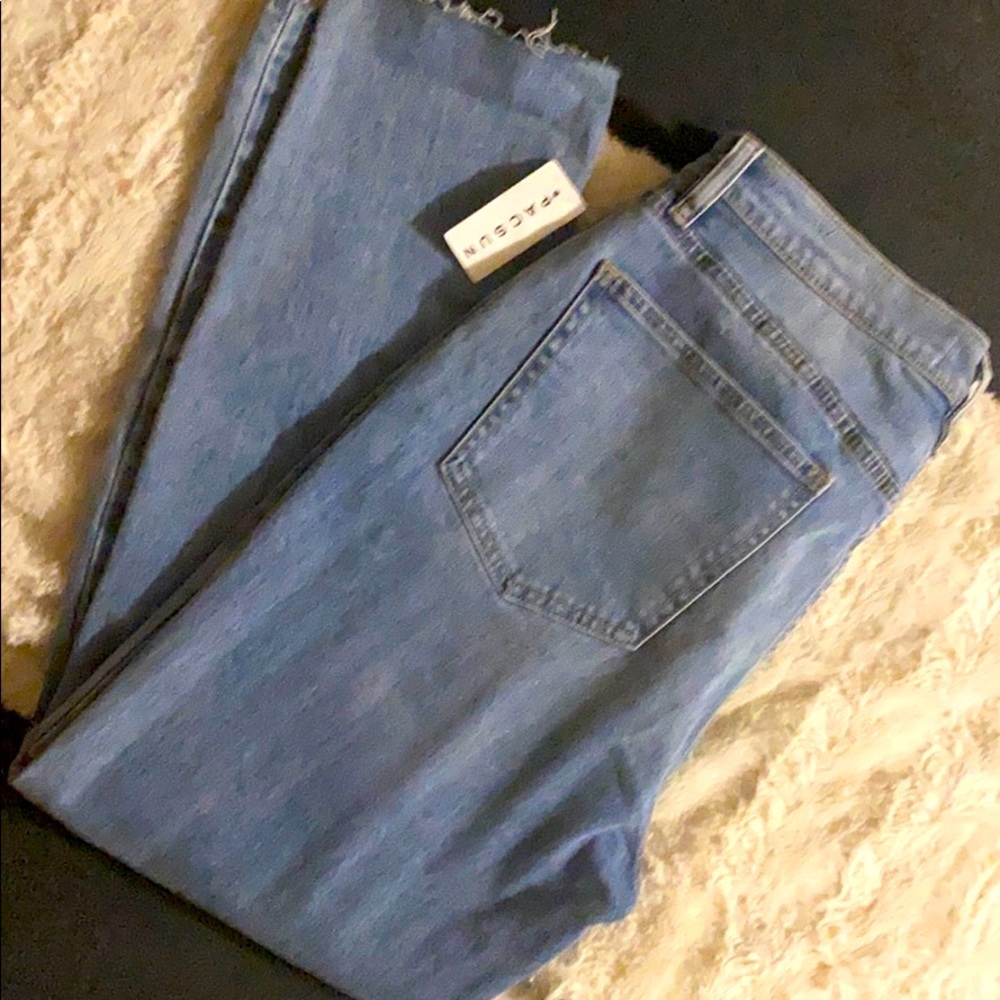 NWT PacSun Mom Jeans Size 30